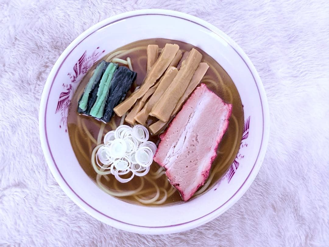 【食品サンプル】かわいいミニラーメン 昭和レトロ 醤油味風 直径17.5cm