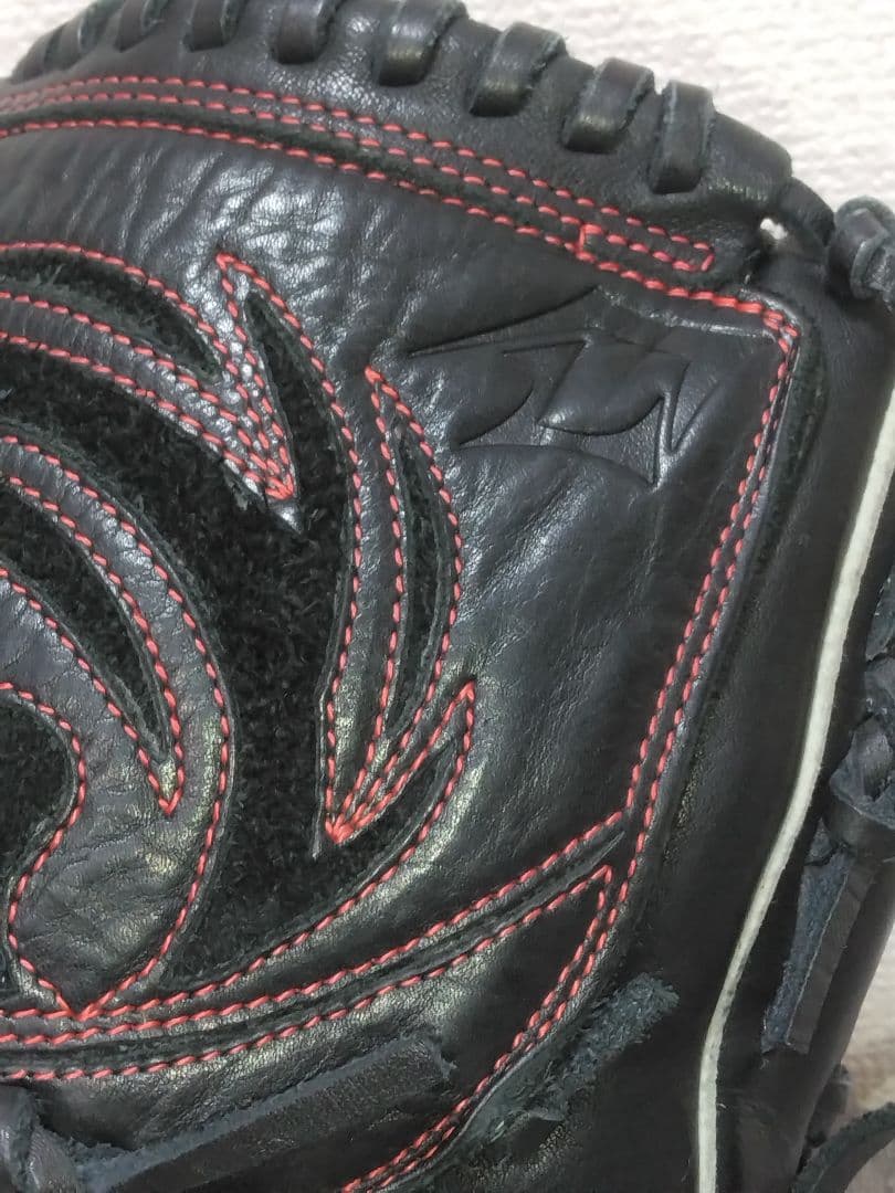 ASICS少年軟式ピッチャー用グラブ　ダルビッシュ有モデル