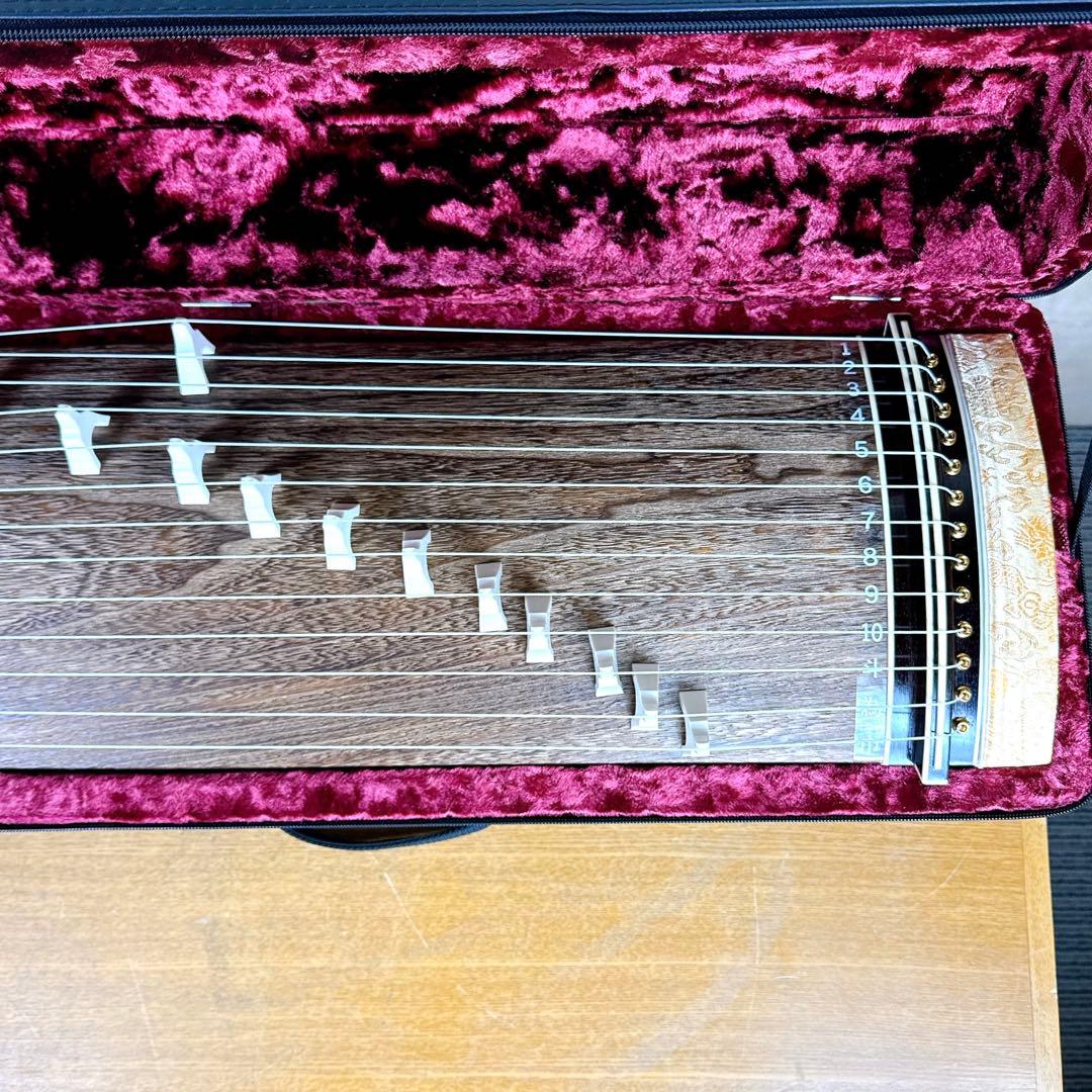 【美品】 ゼンオン 文化箏 高級 立柱ケース 13弦 全長86cm 琴 短琴 箏