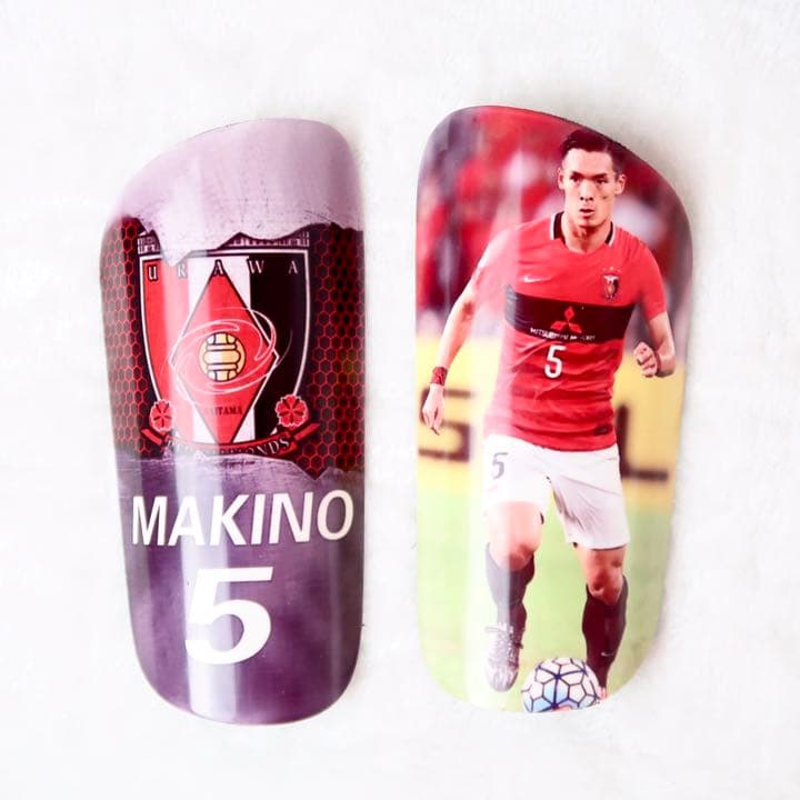 槙野選手愛用したスネ当て、特注品！プロ選手用カーボン製