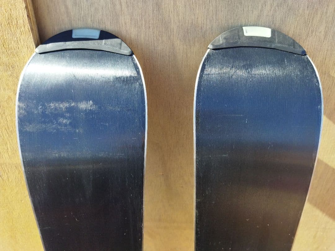 CROSS CARV X9 XERES スキー板　白　水色