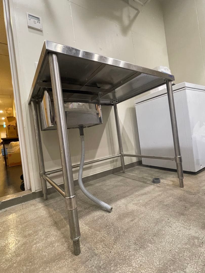 2月末までの特価‼️厨房作業台(シンク付き)