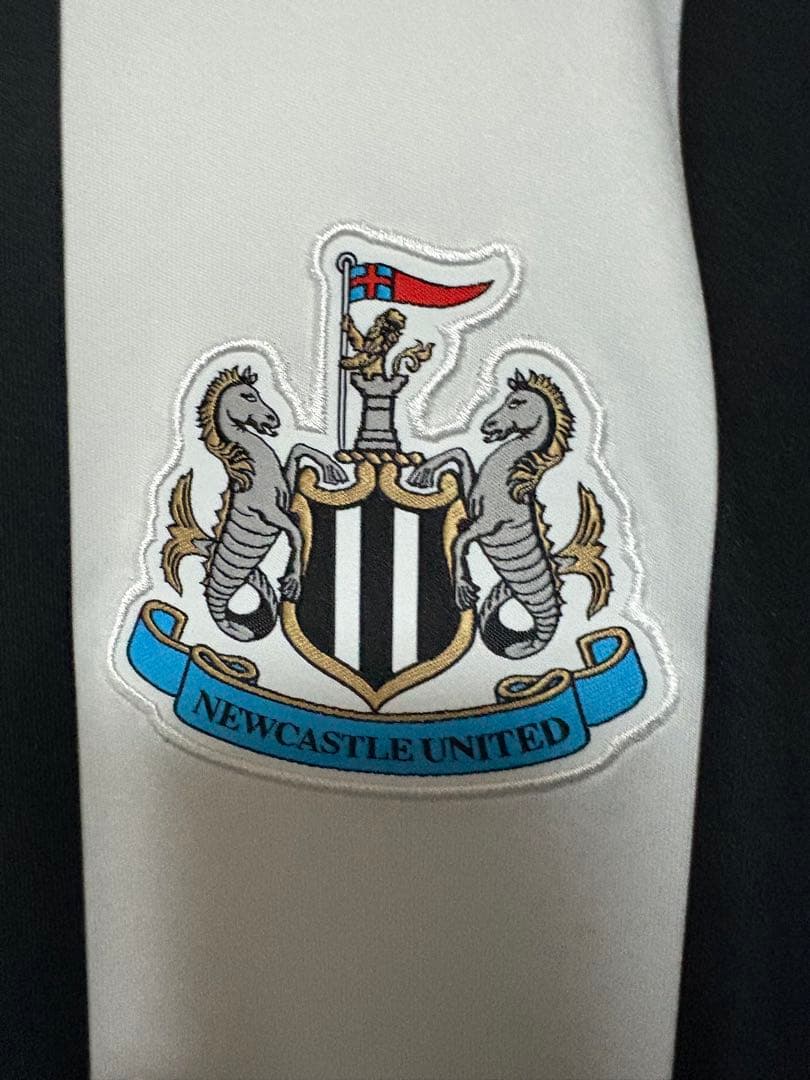 【新品】ニューカッスル 24/25 10番　フルパッチ　正規品