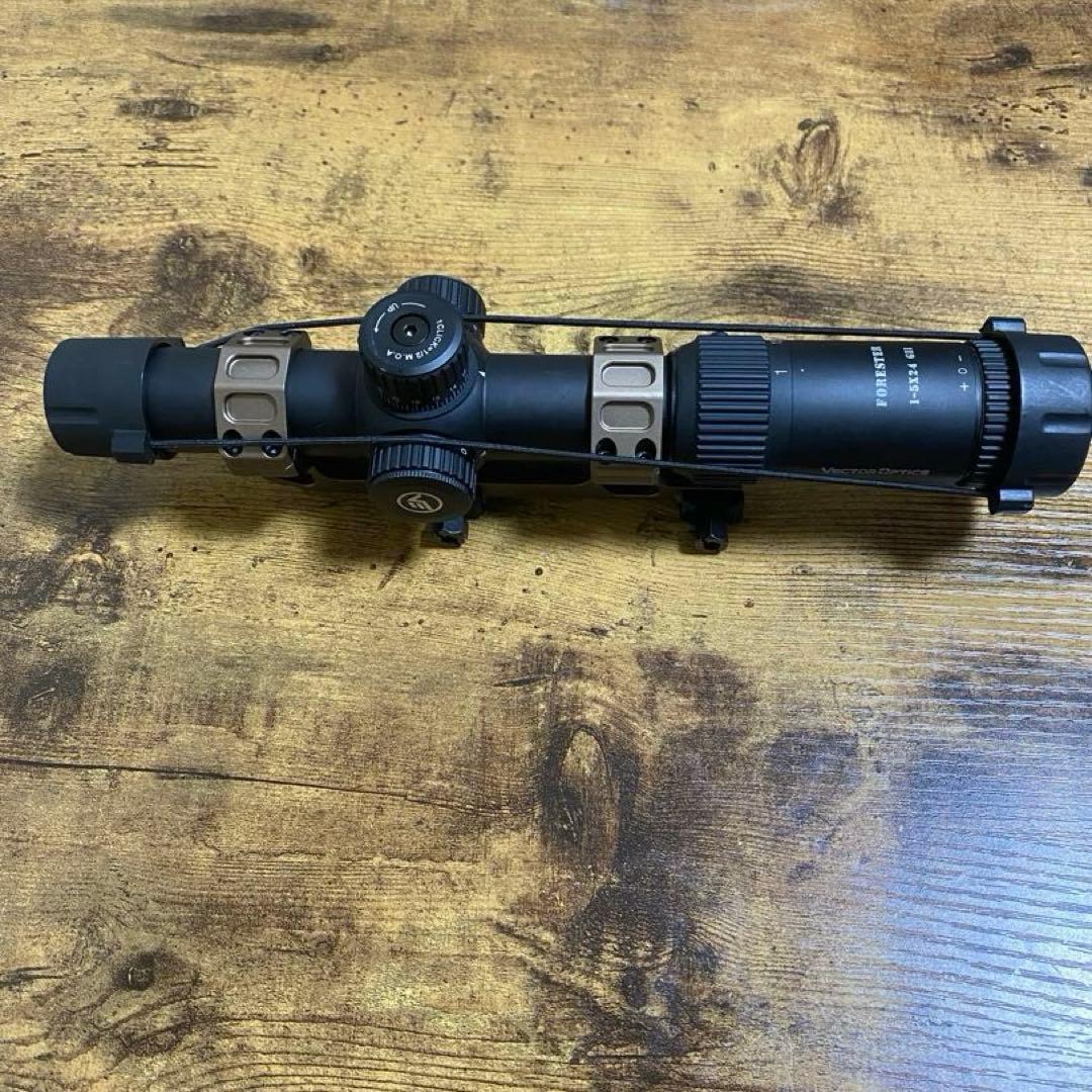 ベクターオプティクス　FORESTER 1-5X24 GENII