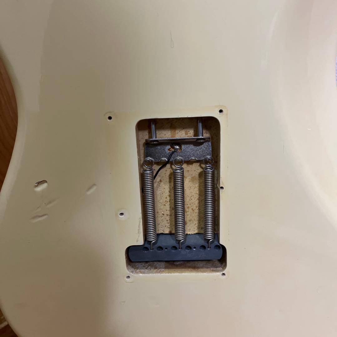 Squier CST-30 ストラトキャスター