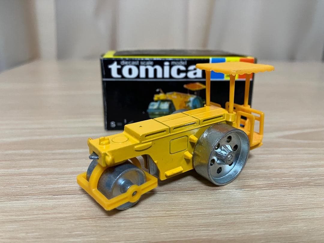 トミカ黒箱61　川崎重工　ロードローラ　入手難易度C