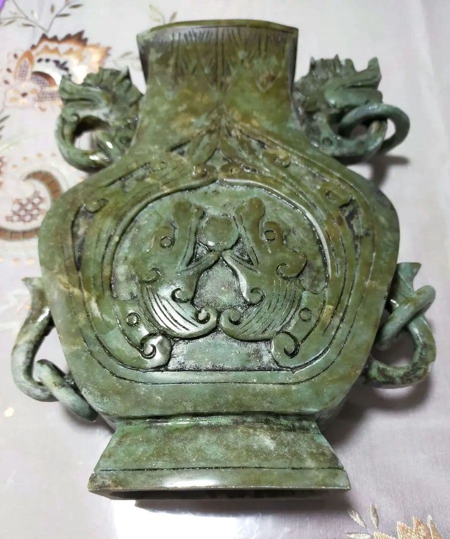 セール中❗!アンティーク美術品　天然玉石彫り花瓶　双耳龍紋　吉祥紋