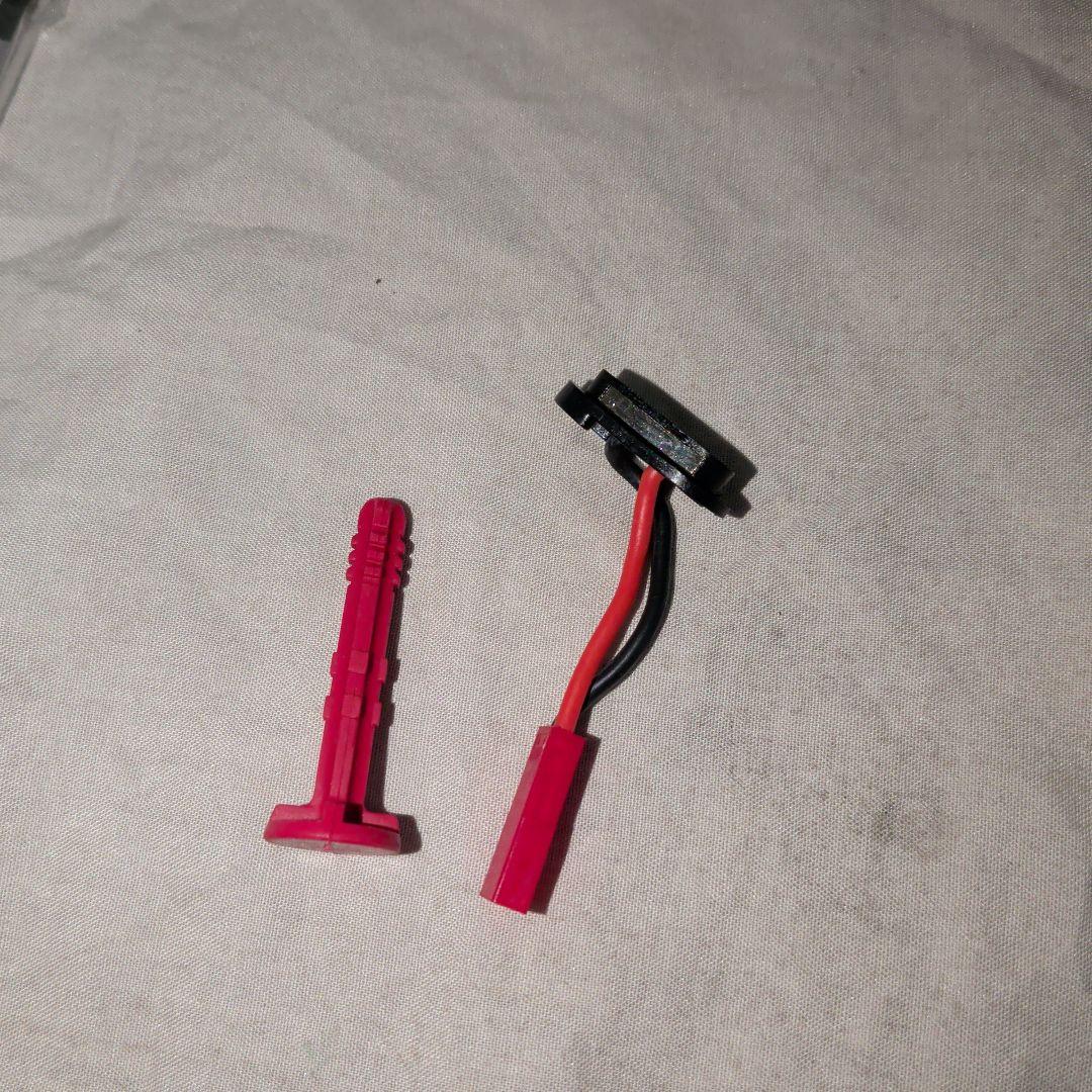 電動ガン HI-CAPA E　ハイキャパe　東京マルイ　　箱スペアマガジン付