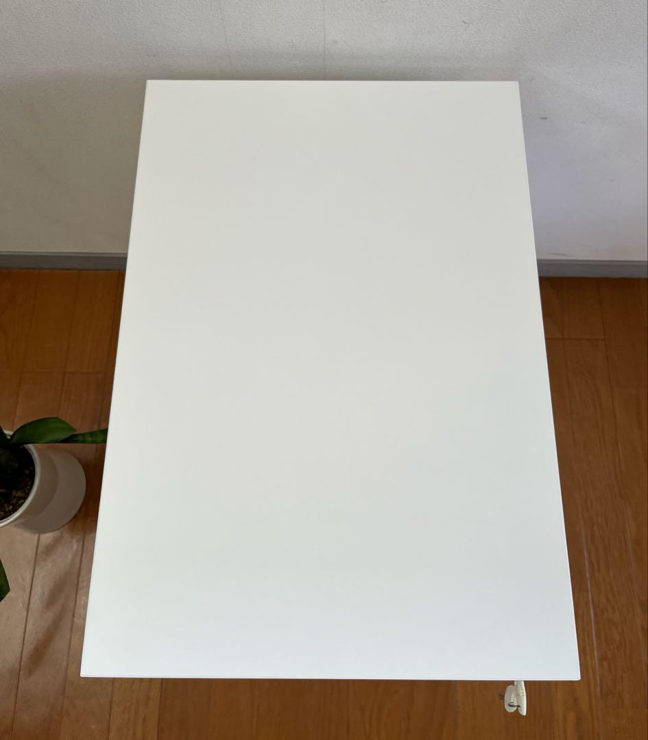 未使用品　イタリア ファントーニ　サイドキャビネット　8.3万　ワゴン　モダン