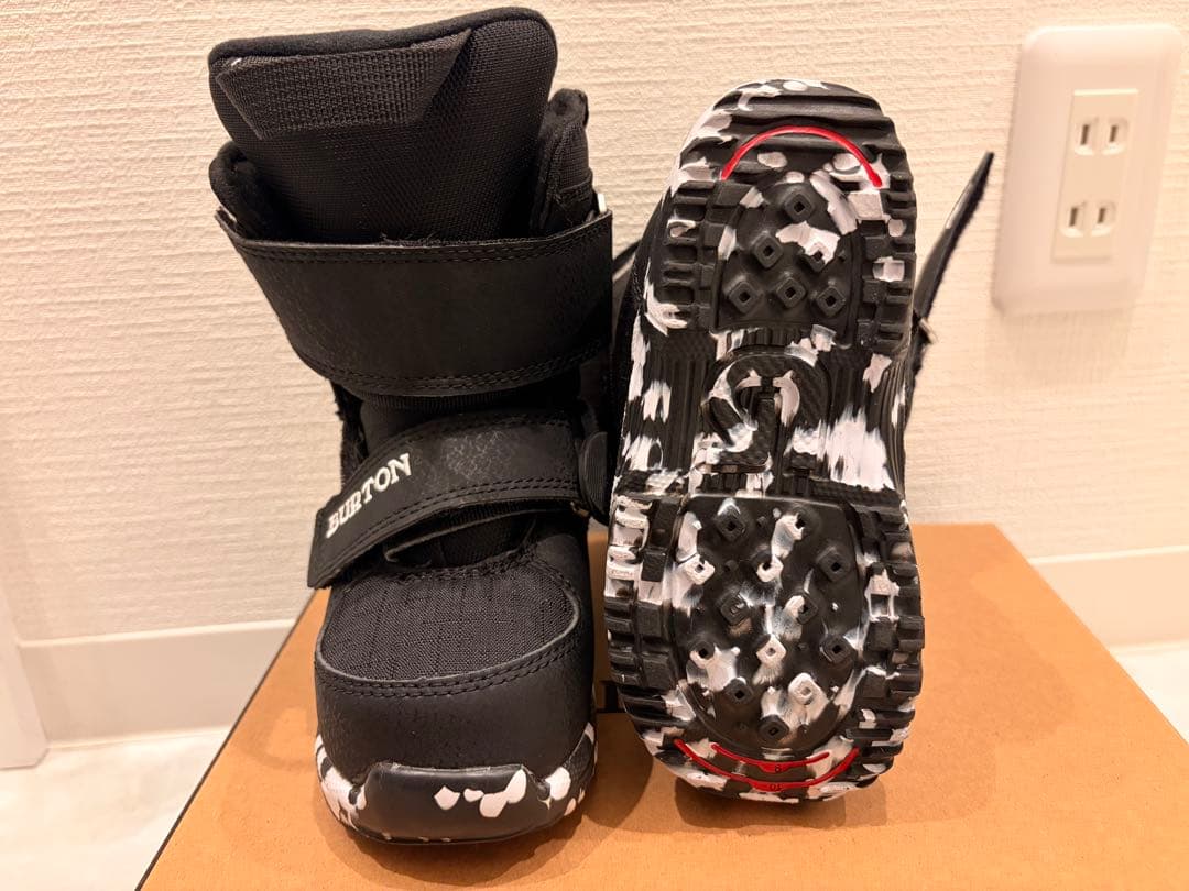 キッズ Burton ミニグロム スノーボードブーツ
