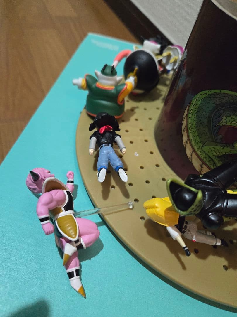 ドラゴンボール　背表紙　フィギュア