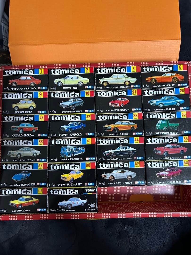 特価‼️トミカ 黒箱復刻版！22台まとめ売り！