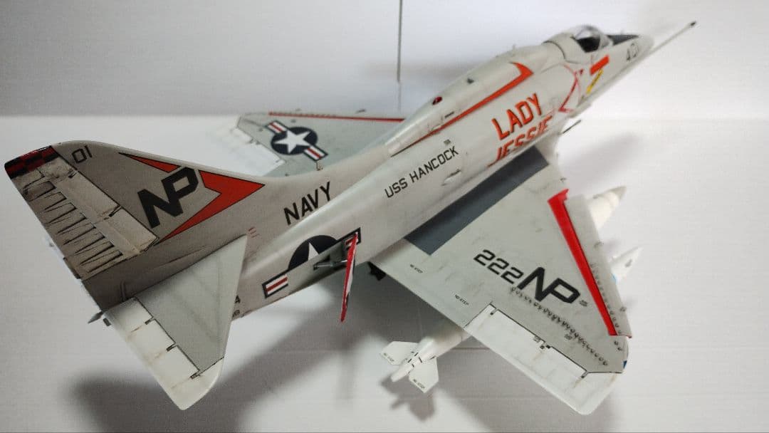 プラモデル完成機　1/32　A-4E/Fスカイホーク