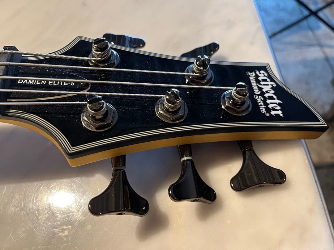 Schecter Diamond Series Elite-5 5弦ベース
