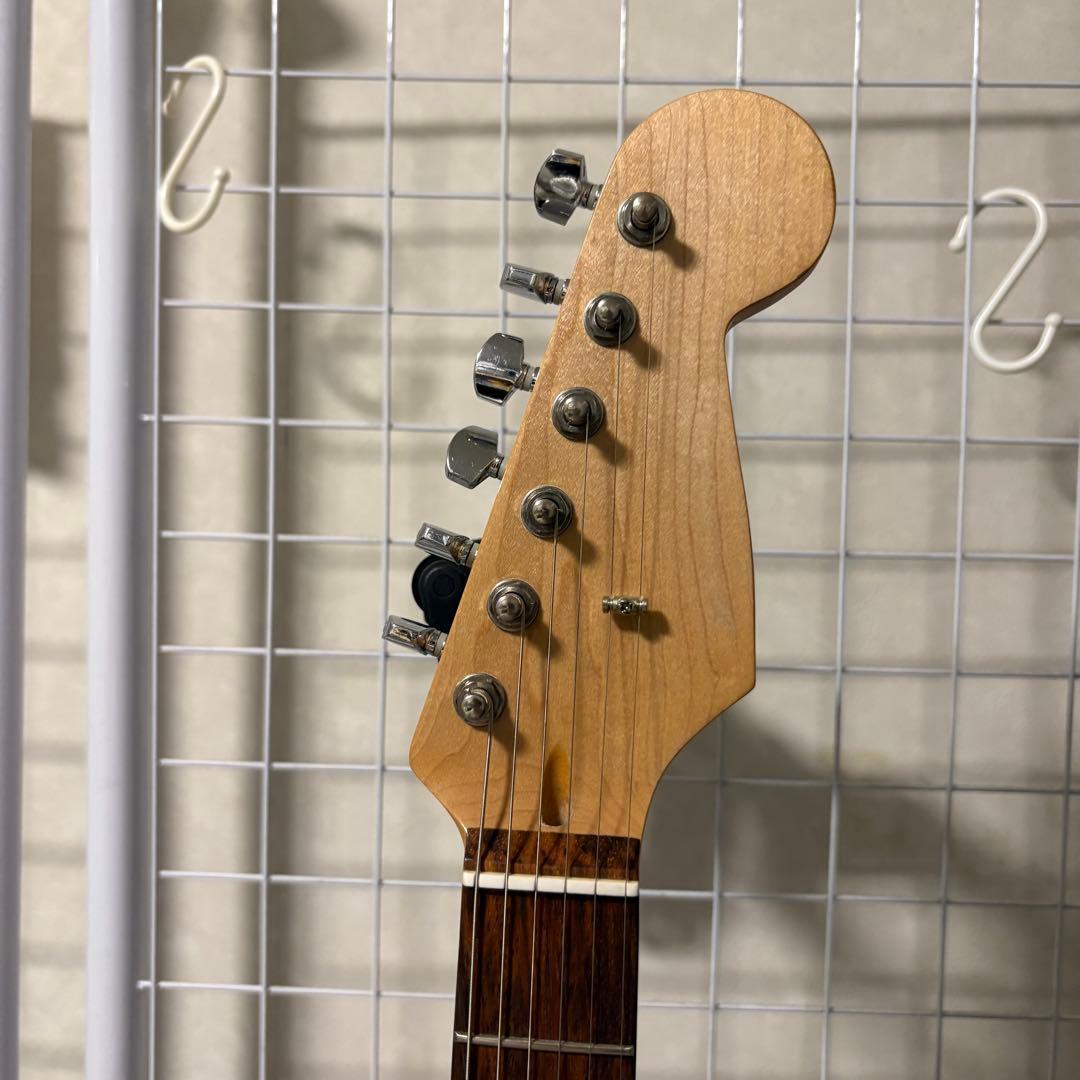 ノーブランド　ストラトキャスター　エレキギター サンバースト