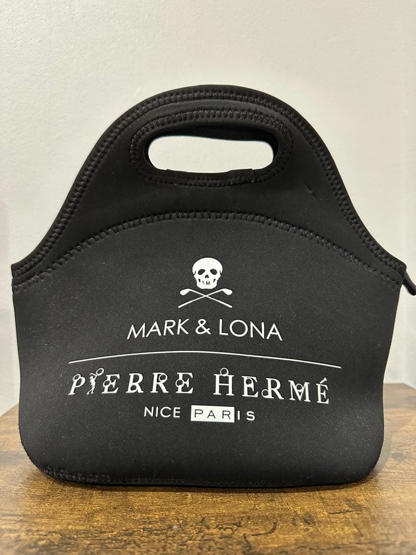 MARK＆LONAラウンドバッグ