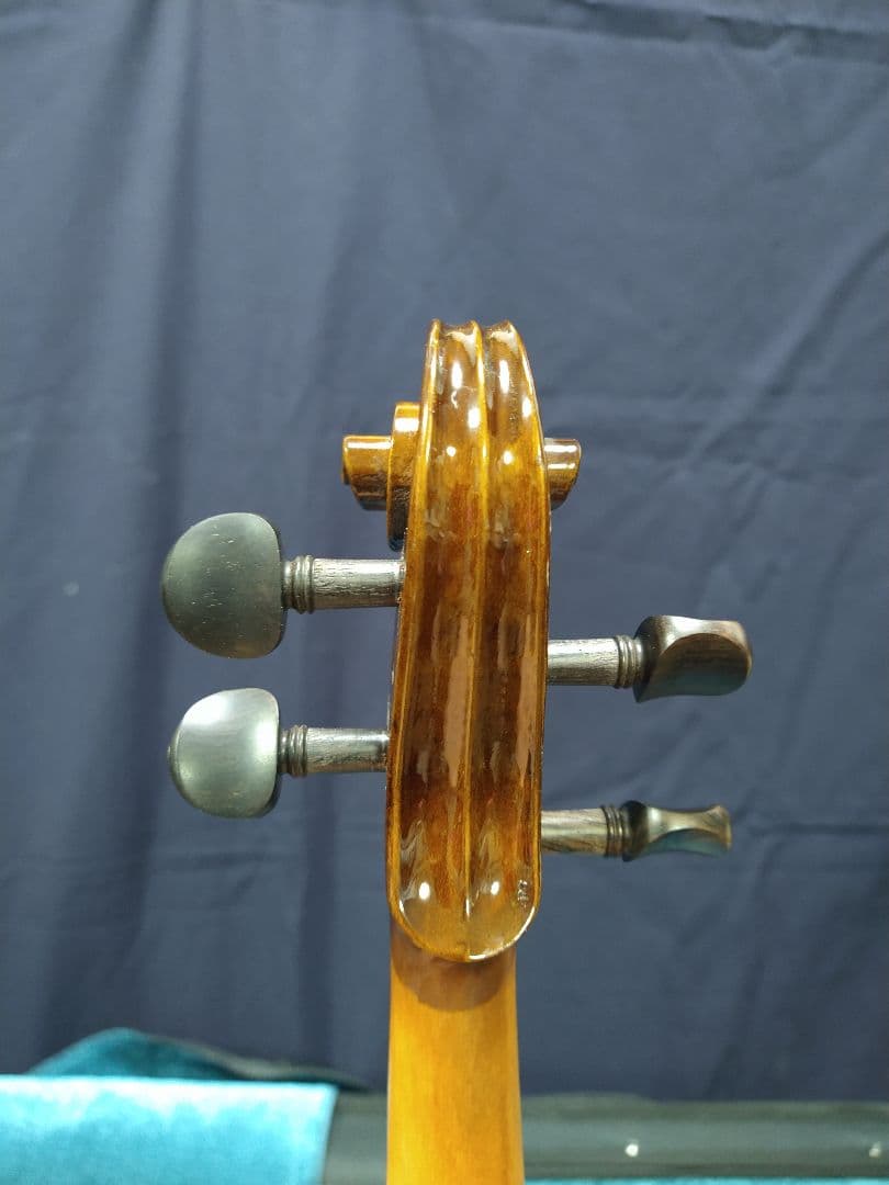 新品　バイオリン　１ピース最高美しいトラ目メープルバック板＆サイド板