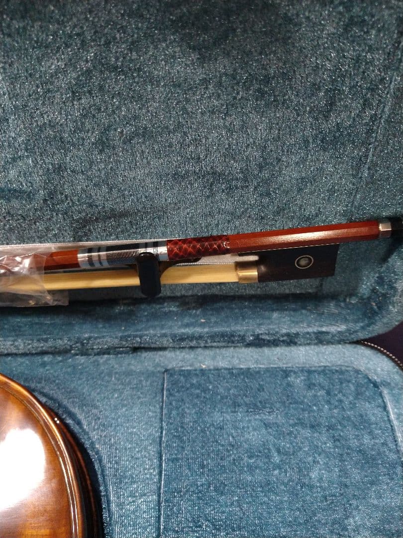 新品　バイオリン　１ピース最高美しいトラ目メープルバック板＆サイド板