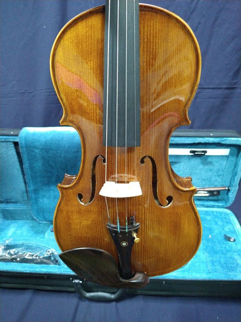 新品　バイオリン　１ピース最高美しいトラ目メープルバック板＆サイド板