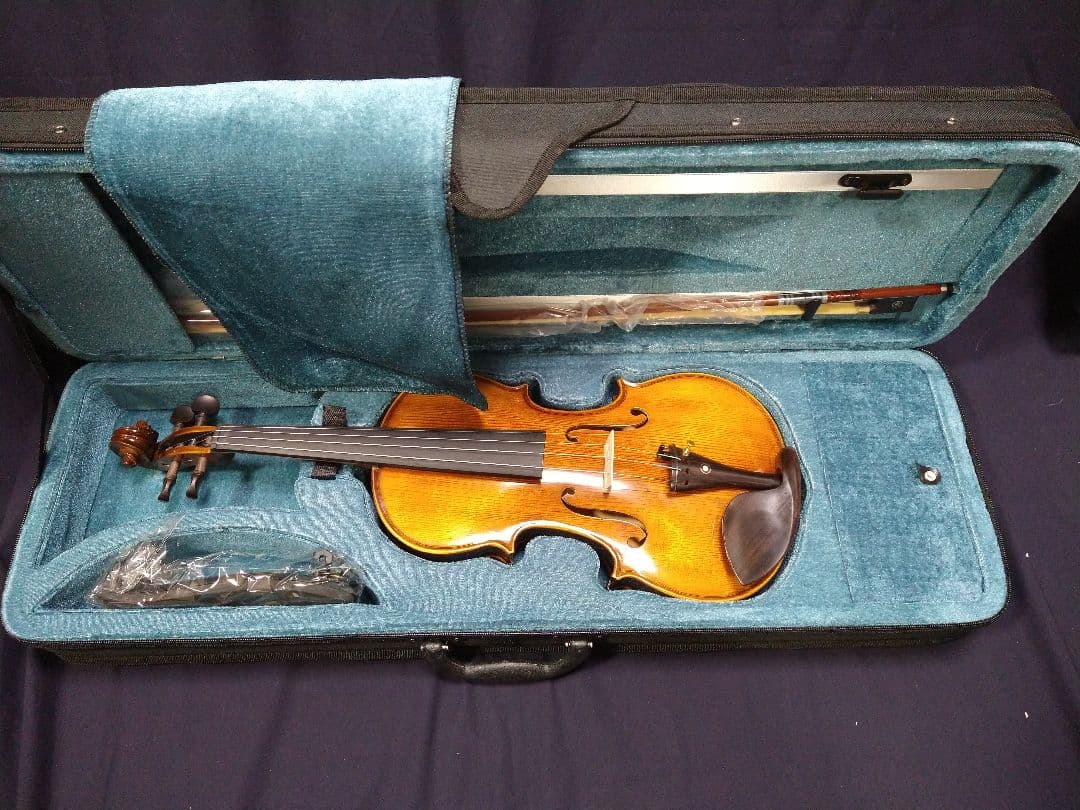 新品　バイオリン　１ピース最高美しいトラ目メープルバック板＆サイド板