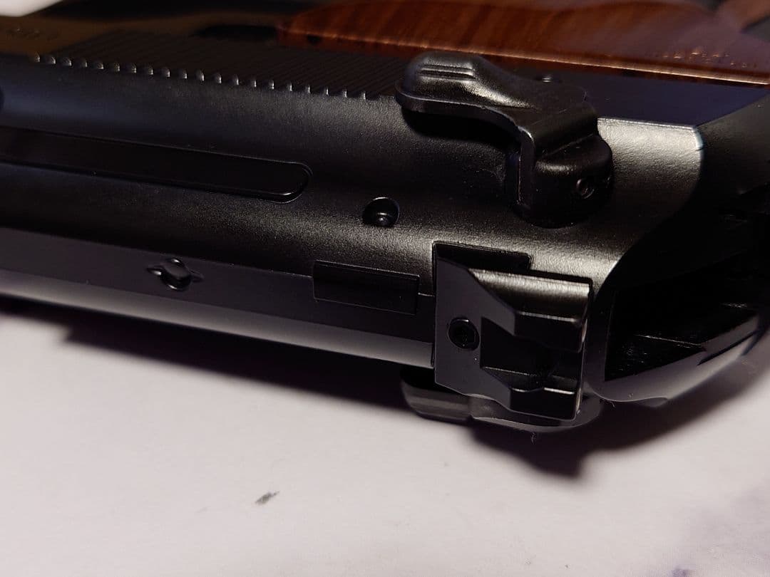 ガ*ム様 サムライエッジ M92F/S.T.A.R.S.カスタム ジルバレンタイ