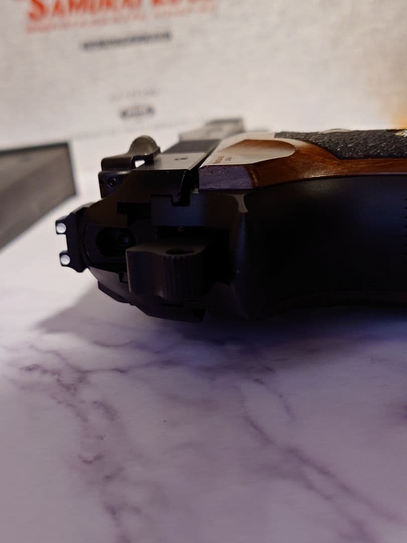 ガ*ム様 サムライエッジ M92F/S.T.A.R.S.カスタム ジルバレンタイ