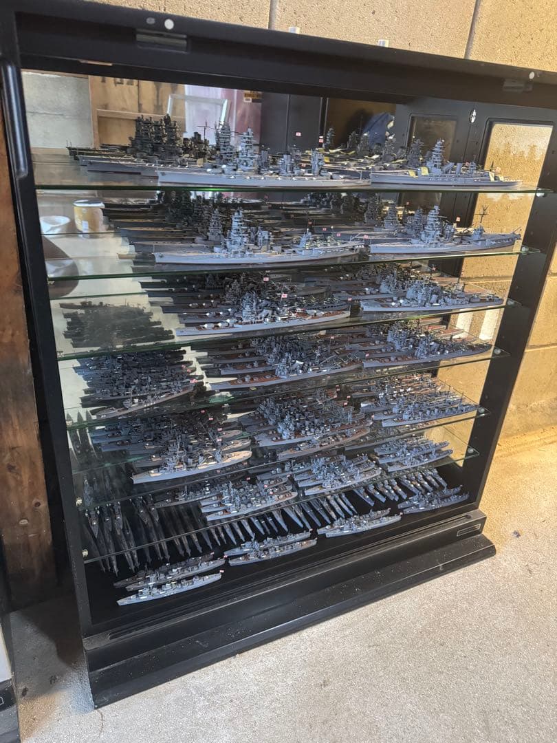 TYPE-A 戦艦プラモデル　完成品　ガラスショーケース付き！