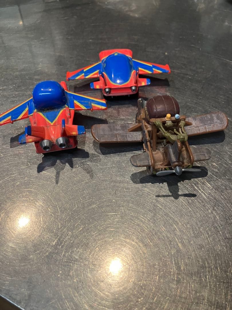 カーズトミカ　マックィーン　メーター　ホークタイプ