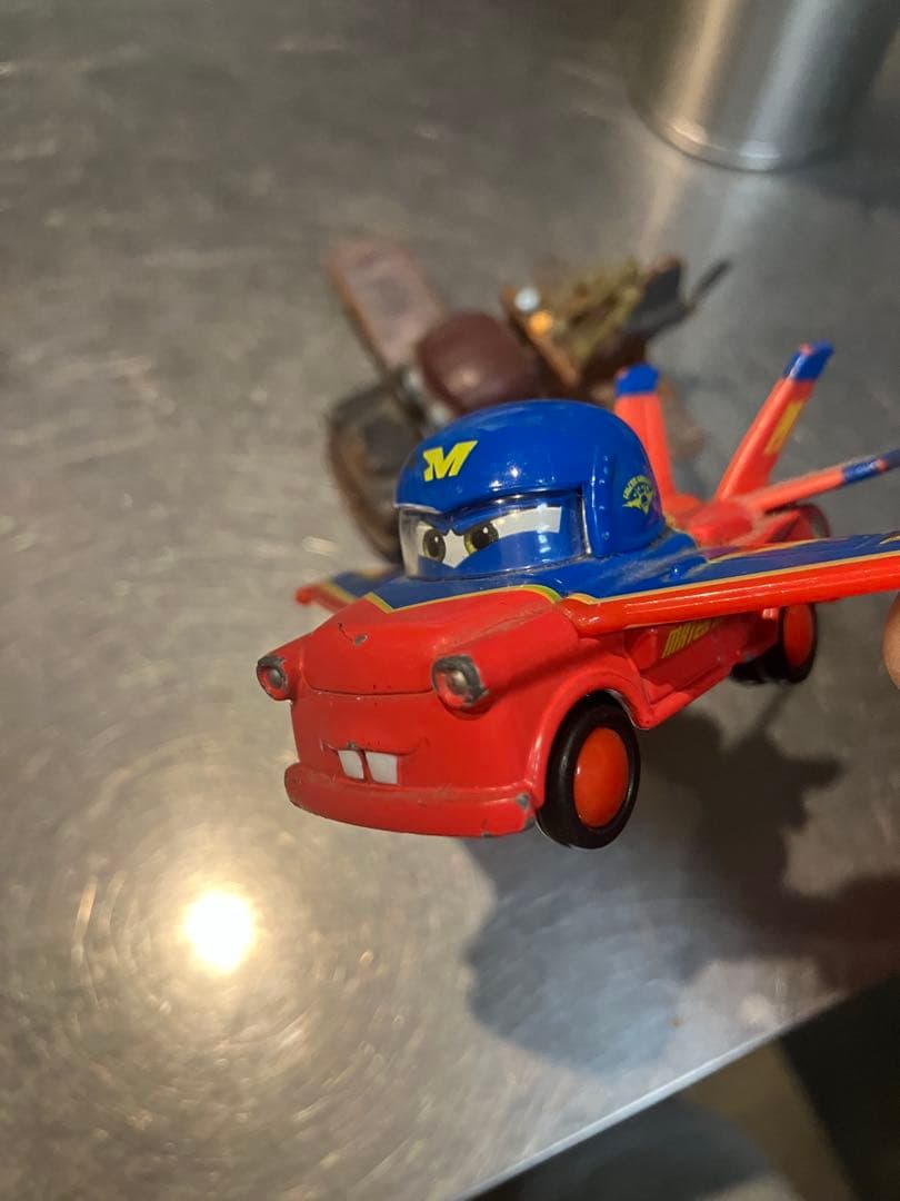 カーズトミカ　マックィーン　メーター　ホークタイプ