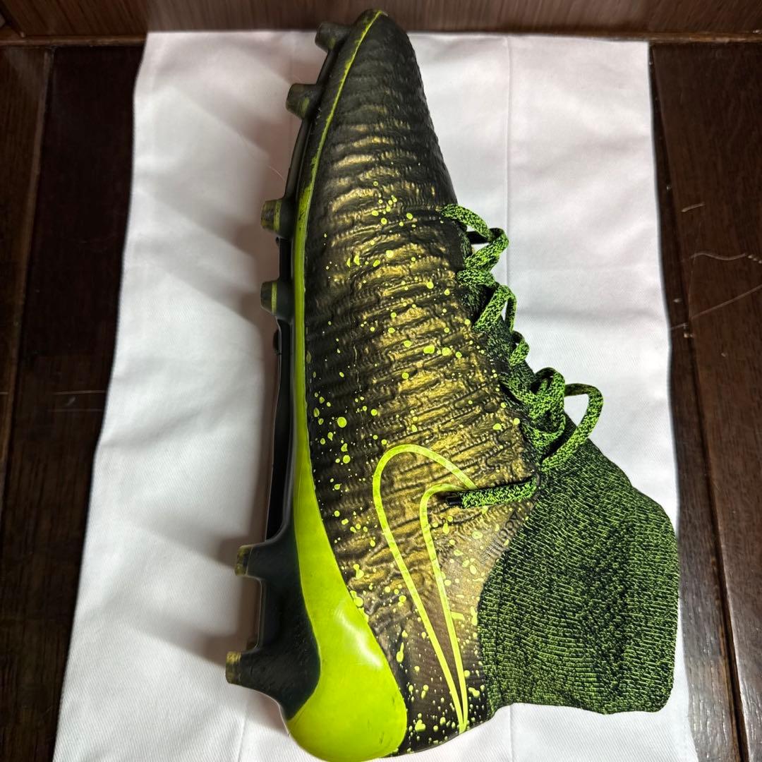 『美品』ナイキ　マジスタ　オブラ　FG