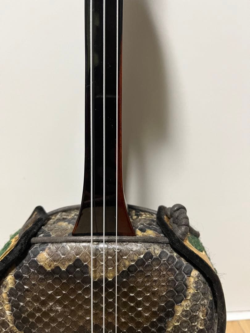 沖縄三線　真嘉比型　重さ測りました。