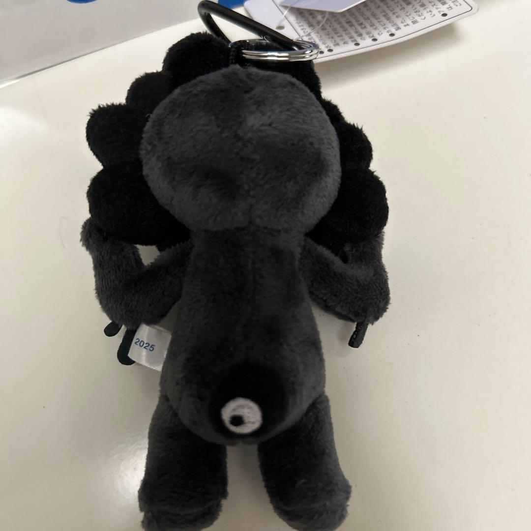 【新品未使用タグ付き】黒ミャクミャク カラビナ付き (立ちバージョン)
