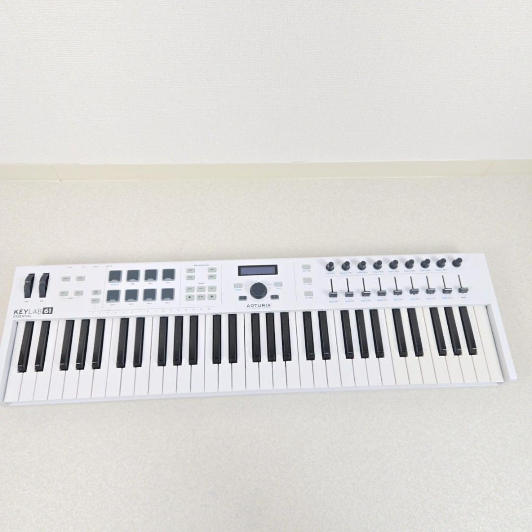 Arturia KeyLab Essential 61 MIDIキーボード