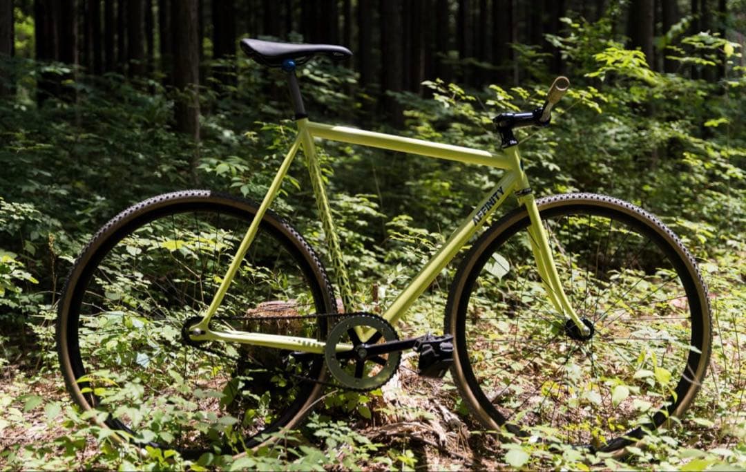 affinity lo pro フレーム S 2022 yellowピスト