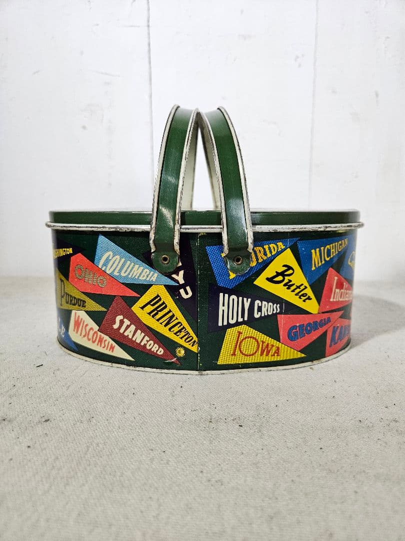 US vintage TIN缶 カレッジ ペナント オブジェ ハンドル 中蓋付き