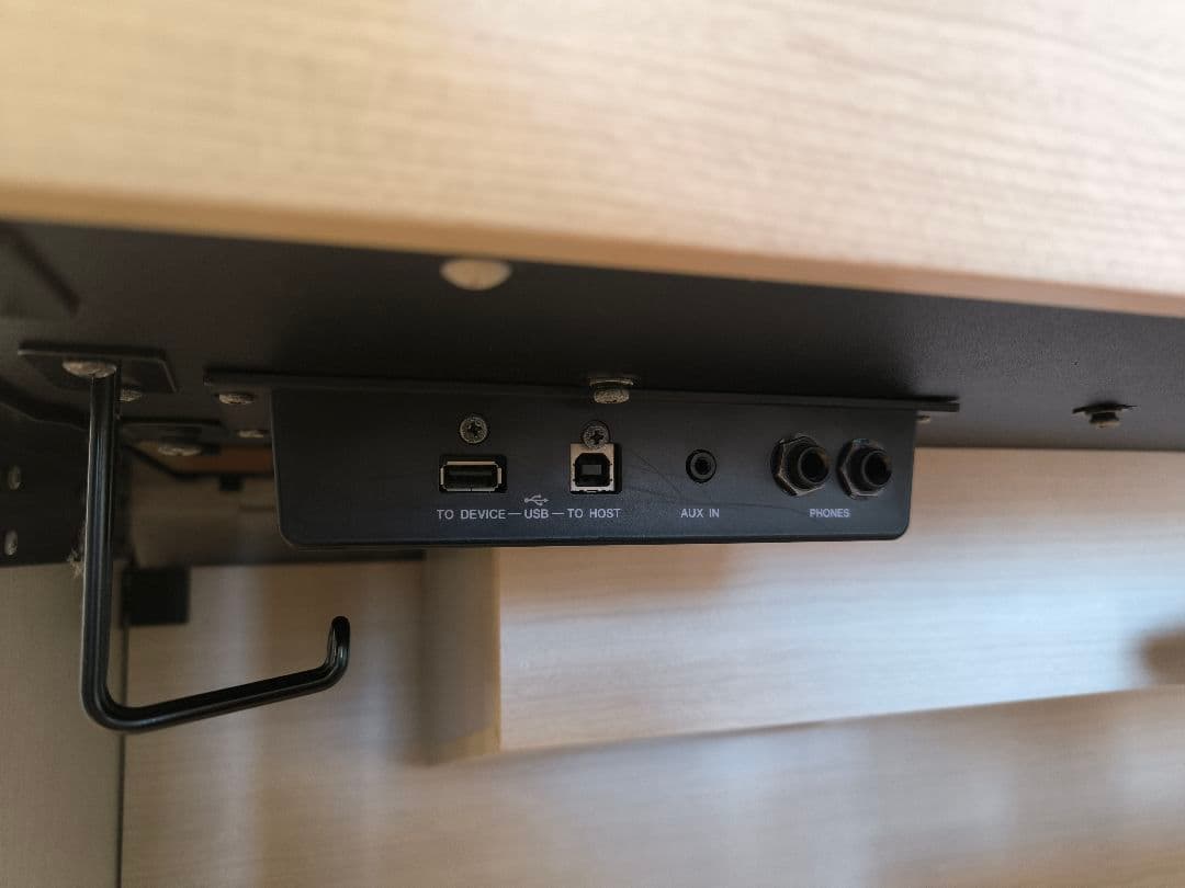 電子ピアノ CLP-675WA ホワイトアッシュ調 [88鍵盤]2017年製