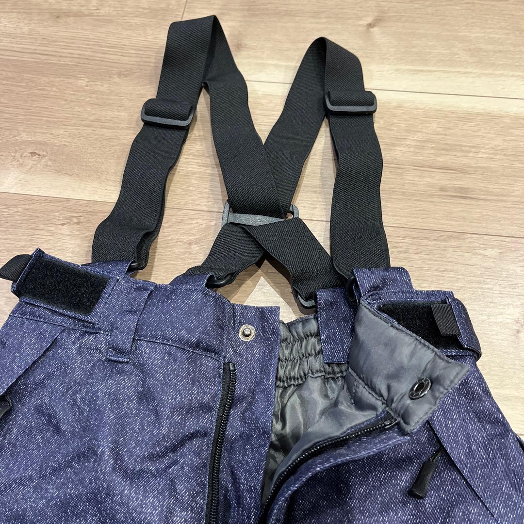 ROXYのスノーウエア。