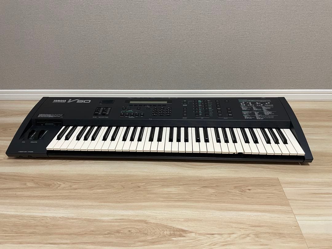 Yamaha V50 シンセサイザー 61鍵