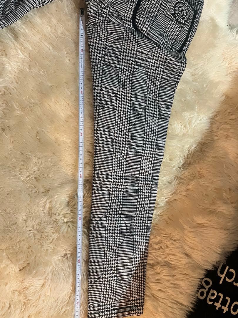 パーリーゲイツ　暖か中綿入りグレンチェックゴルフパンツ　サイズ4