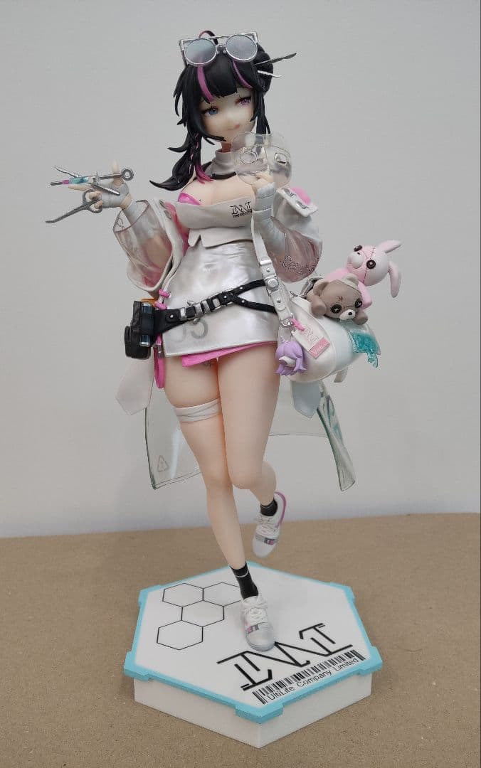 『ニューラルクラウド』 ヴィー フィギュア