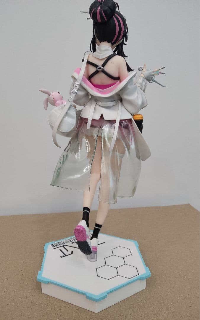 『ニューラルクラウド』 ヴィー フィギュア