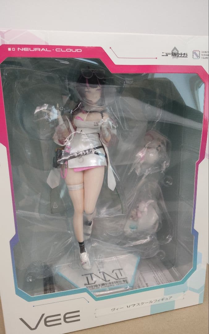 『ニューラルクラウド』 ヴィー フィギュア