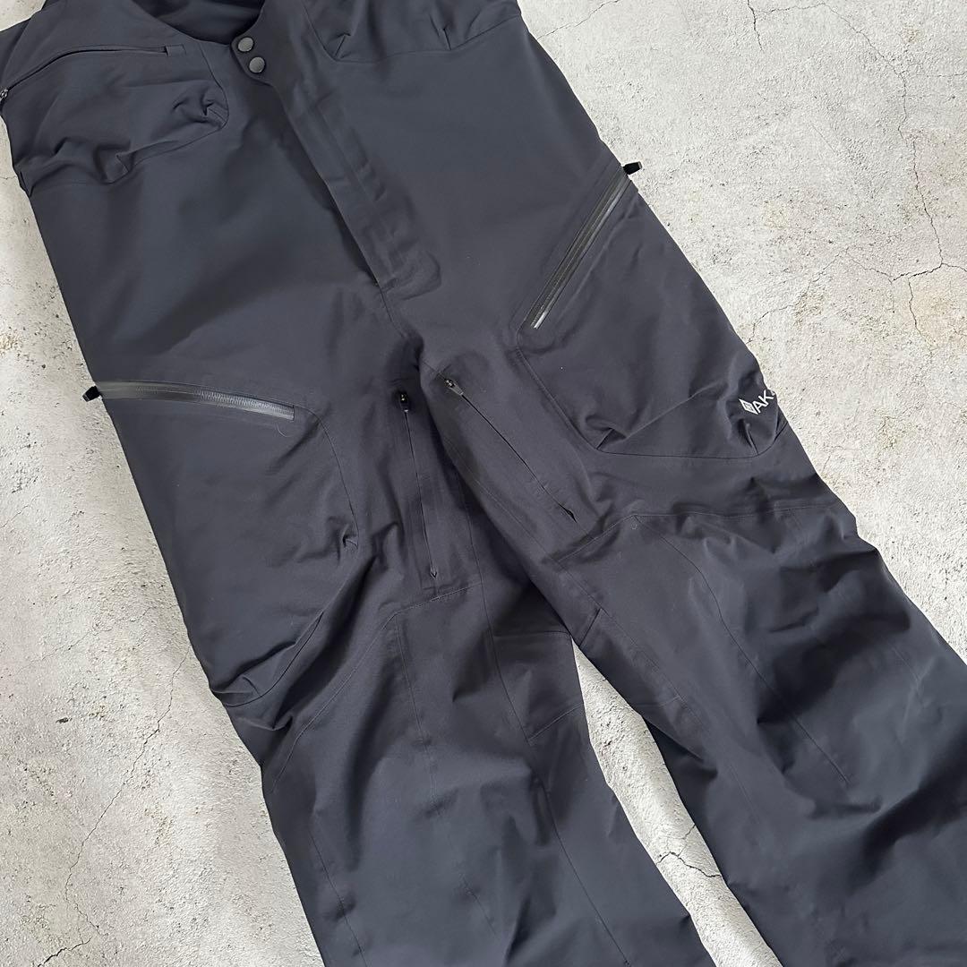 美品 バートンAK457 GORE-TEX PRO BIB PANTS L