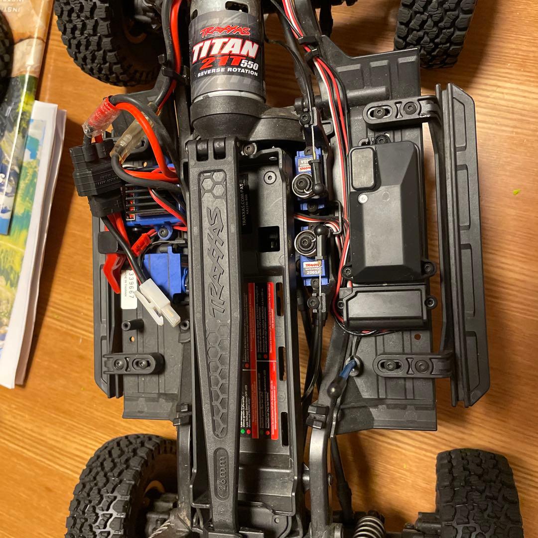 Traxxas TRX4ディフェンダートラクサス