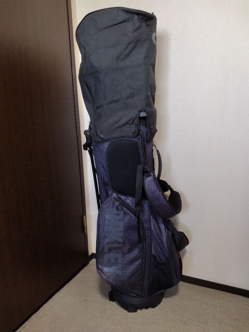 Oakley スタンドバッグ ダークグレー/ブラック