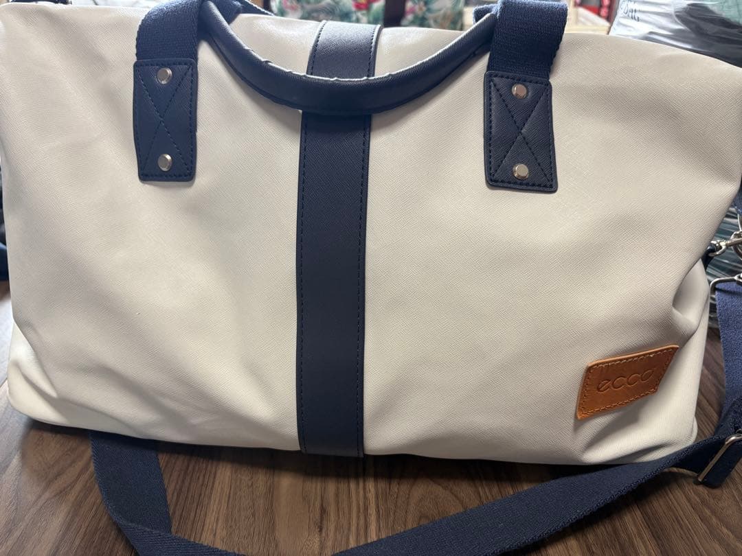 ECCO ゴルフボストンバッグ　ホワイト/ネイビー