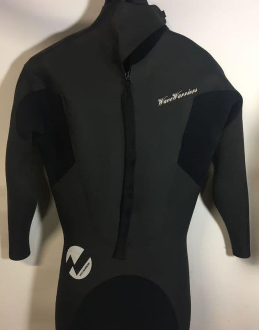 ウェーブウォーリアーズ　セミドライ　5mm/3mm MLB相当