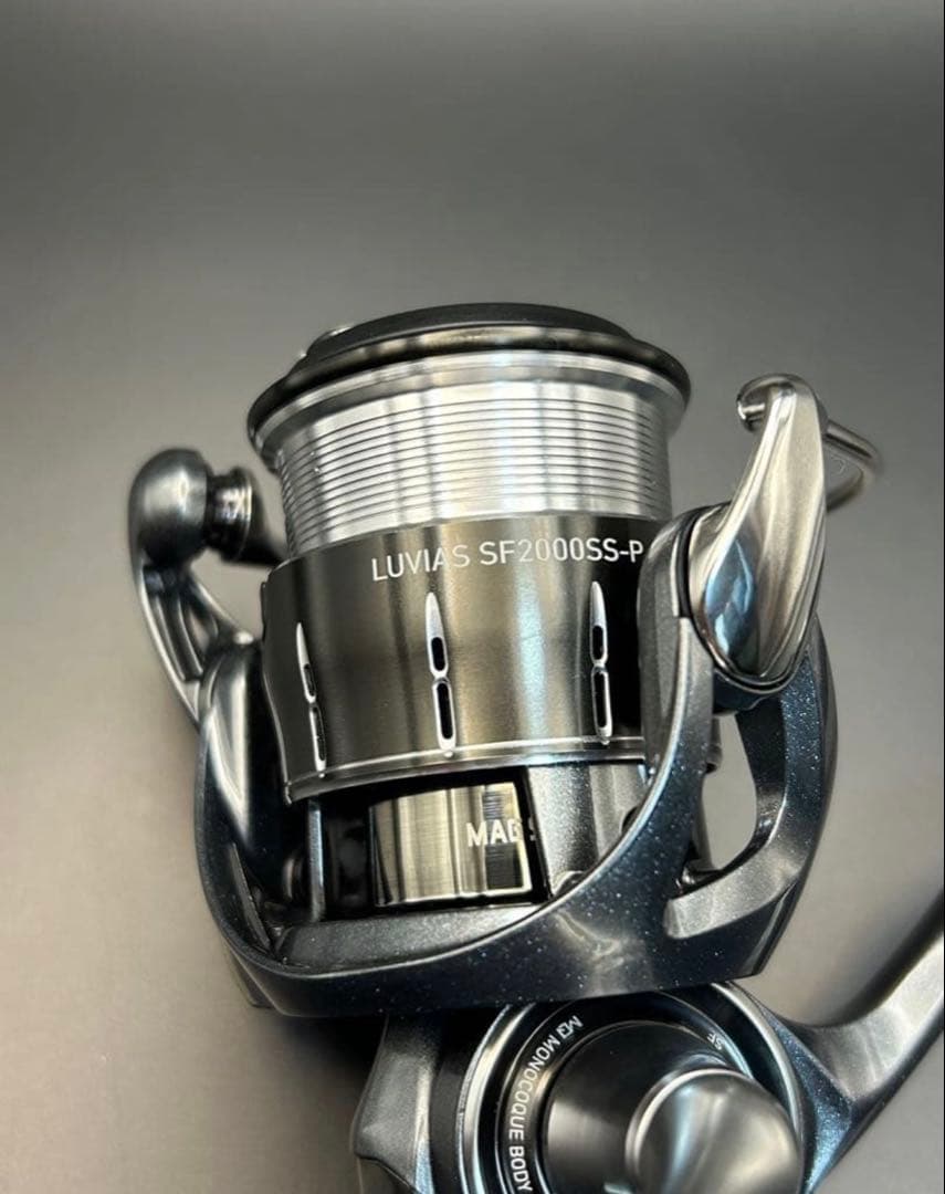LUVIAS SF2000SS-P スピニングリール