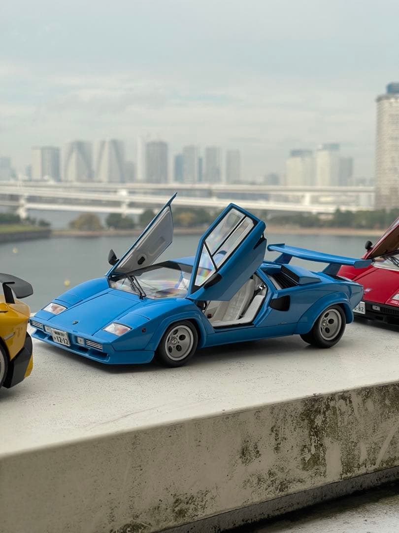 京商 1/18 ランボルギーニ カウンタック QV blue