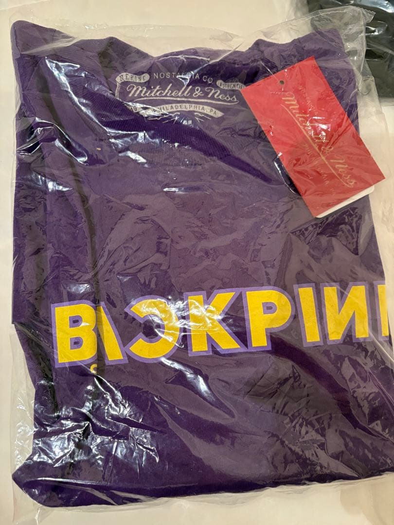 BLACKPINK NBA レイカーズコラボ　Tシャツ